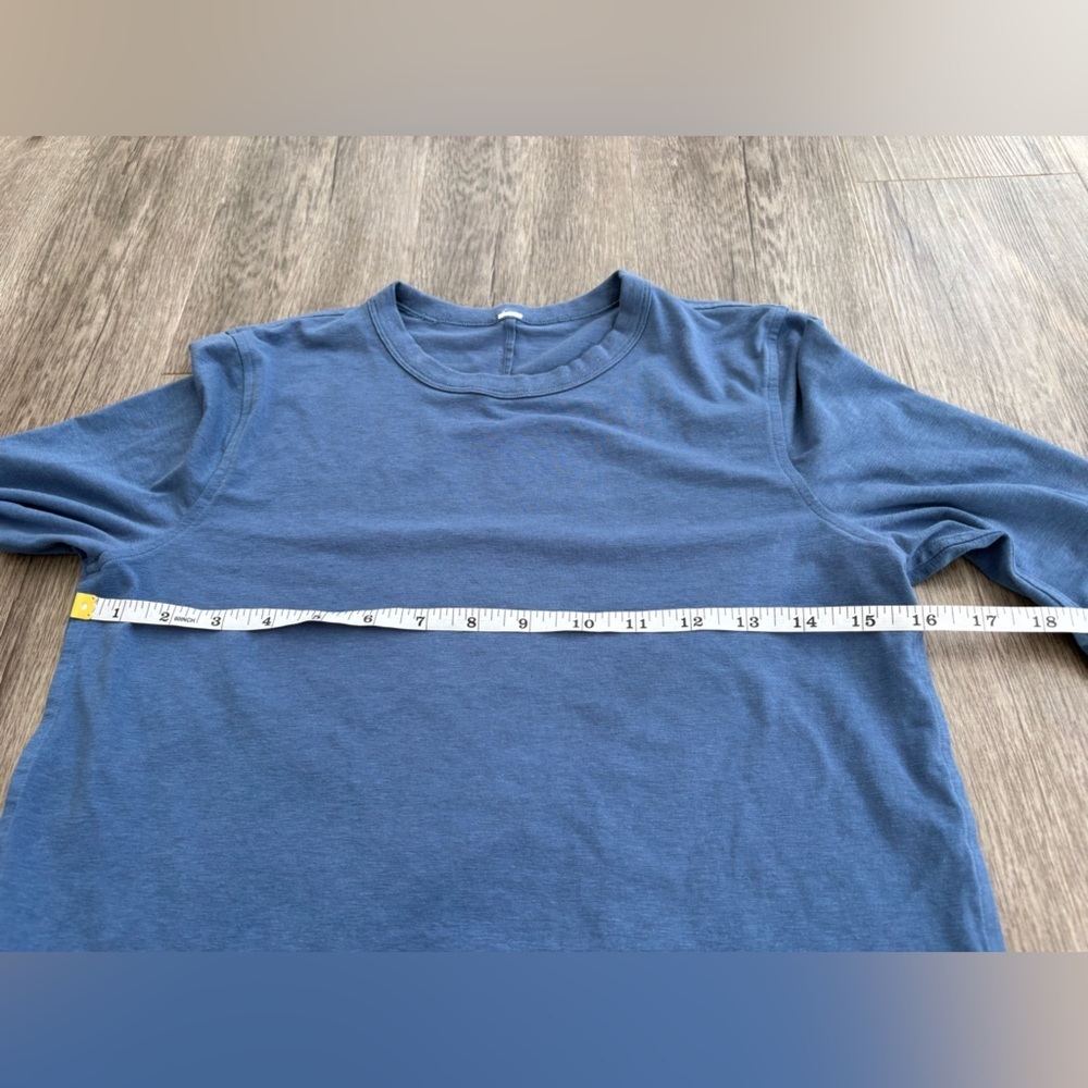 Women’s Lululemon Cropped Shirt 4 - Picture 4 of 5